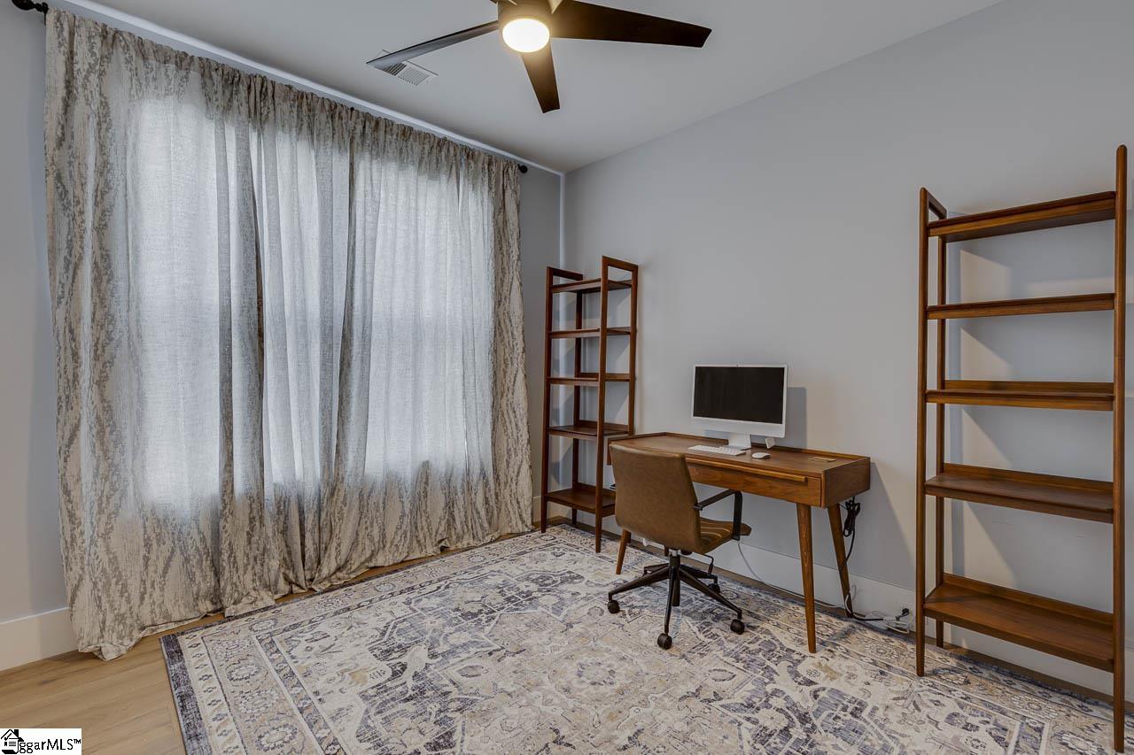 24 Hawkins Road Greenville, SC 29615 - Photo 10 of 21