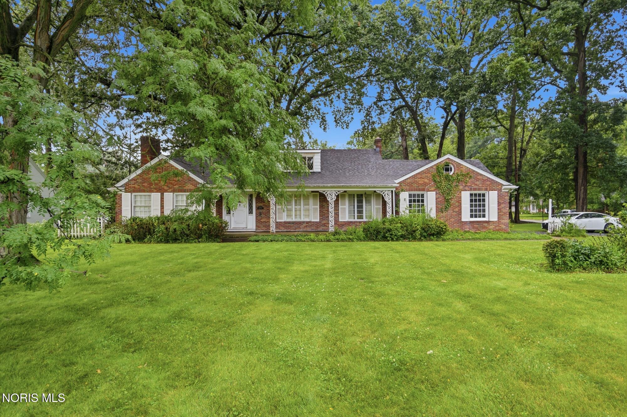 4524 River Road Toledo, OH 43614 - Photo 1 of 43 Gallery Image 1