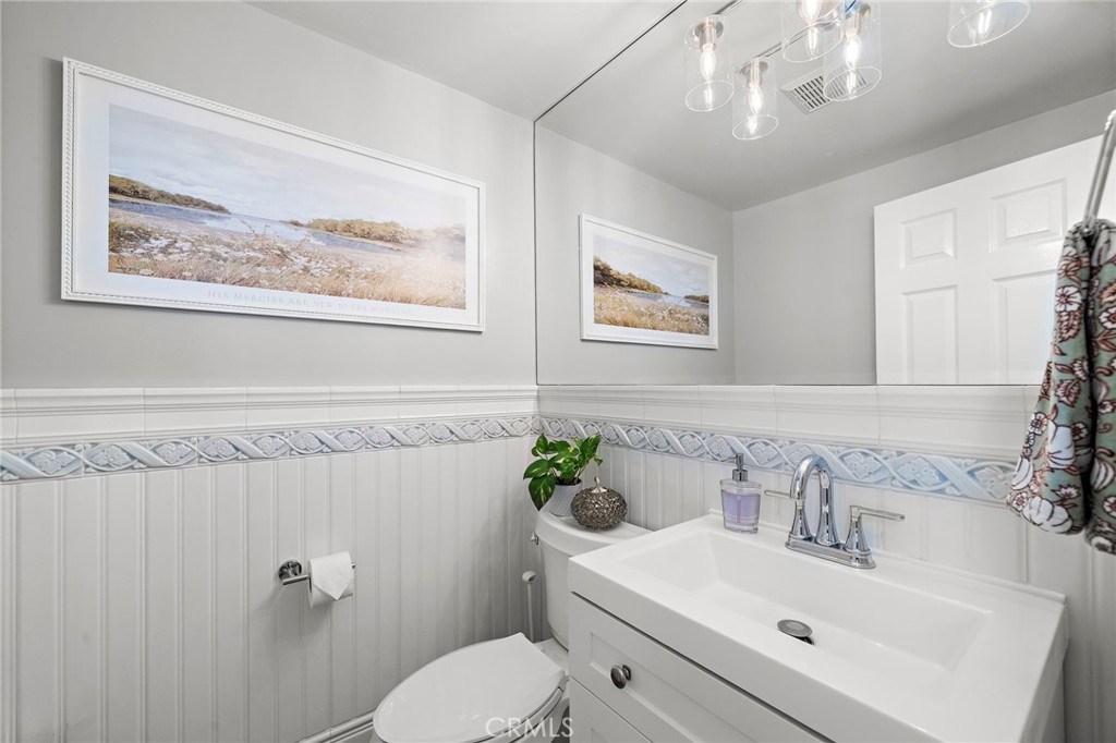 11587 Chadwick Road Corona, CA 92878 - Photo 7 of 68 Gallery Image 7