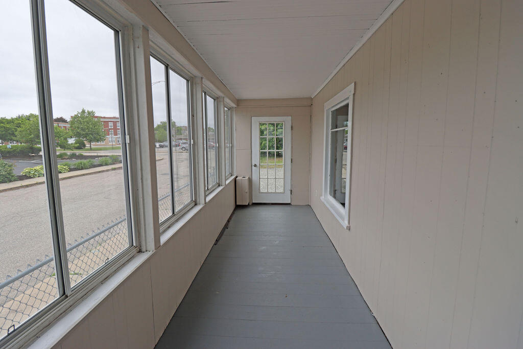 21 Butler Street Sanford, ME 04083 - Photo 11 of 35 IMG_3060