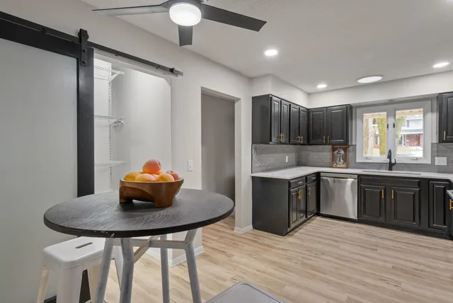 $369,900 | 3816 Woodland Court, Davenport, IA 52807