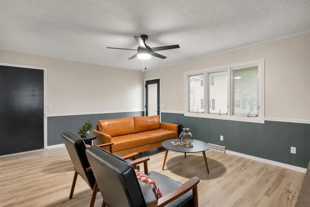 $369,900 | 3816 Woodland Court, Davenport, IA 52807