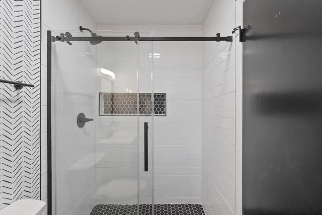 $369,900 | 3816 Woodland Court, Davenport, IA 52807