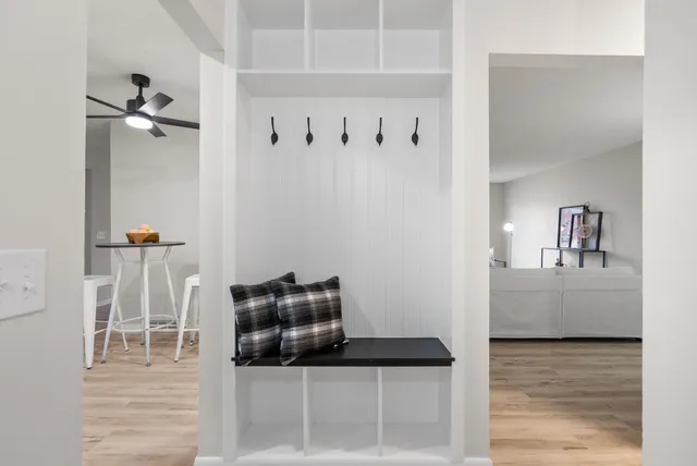 $369,900 | 3816 Woodland Court, Davenport, IA 52807