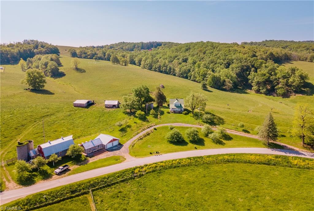 720 Poor Farm Road Southeast Floyd, VA 24091 - Photo 3 of 49