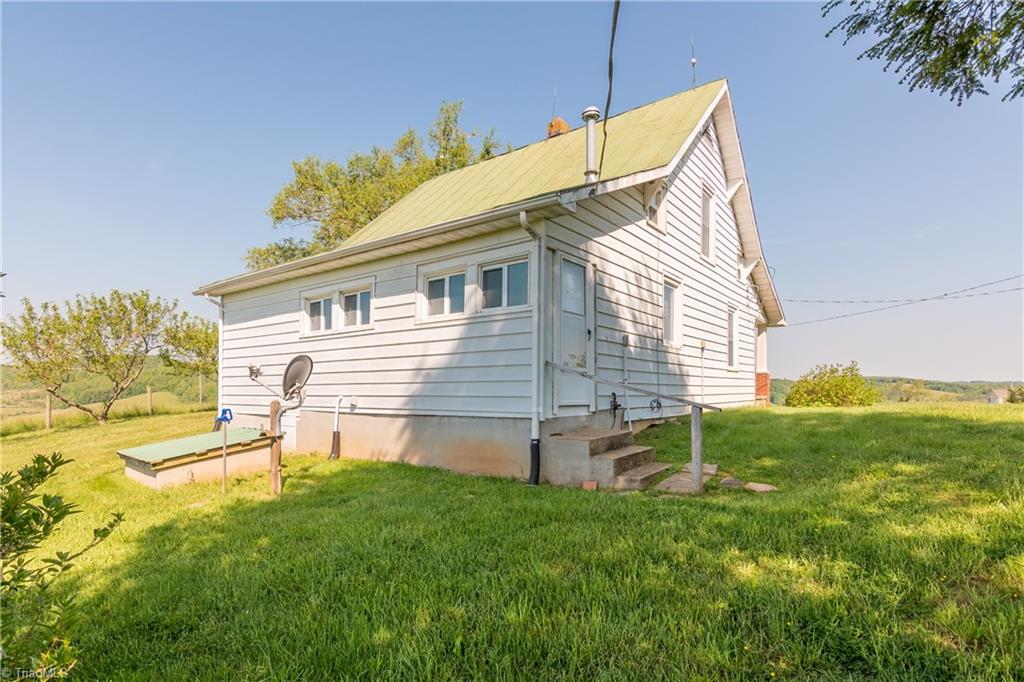 720 Poor Farm Road Southeast Floyd, VA 24091 - Photo 44 of 49
