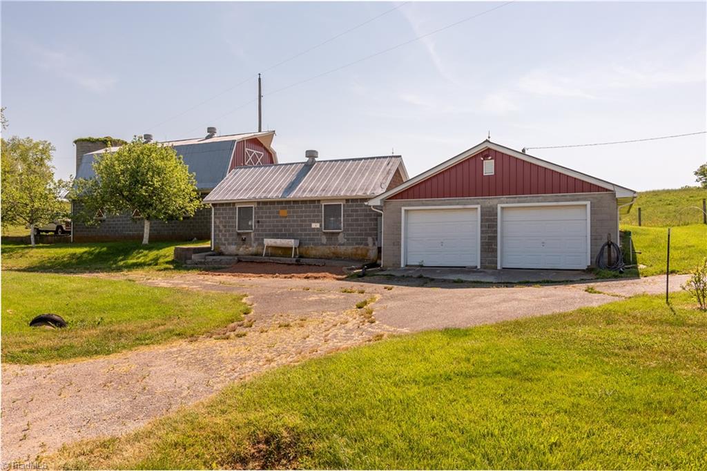 720 Poor Farm Road Southeast Floyd, VA 24091 - Photo 46 of 49