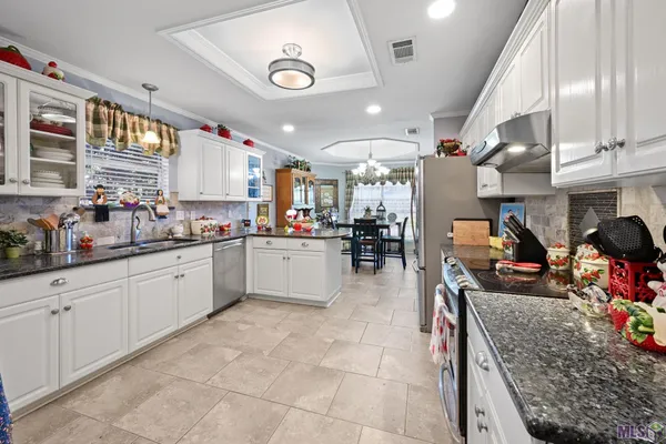 $309,900 | 1509 Weeping Willow Drive, Denham Springs, LA 70726