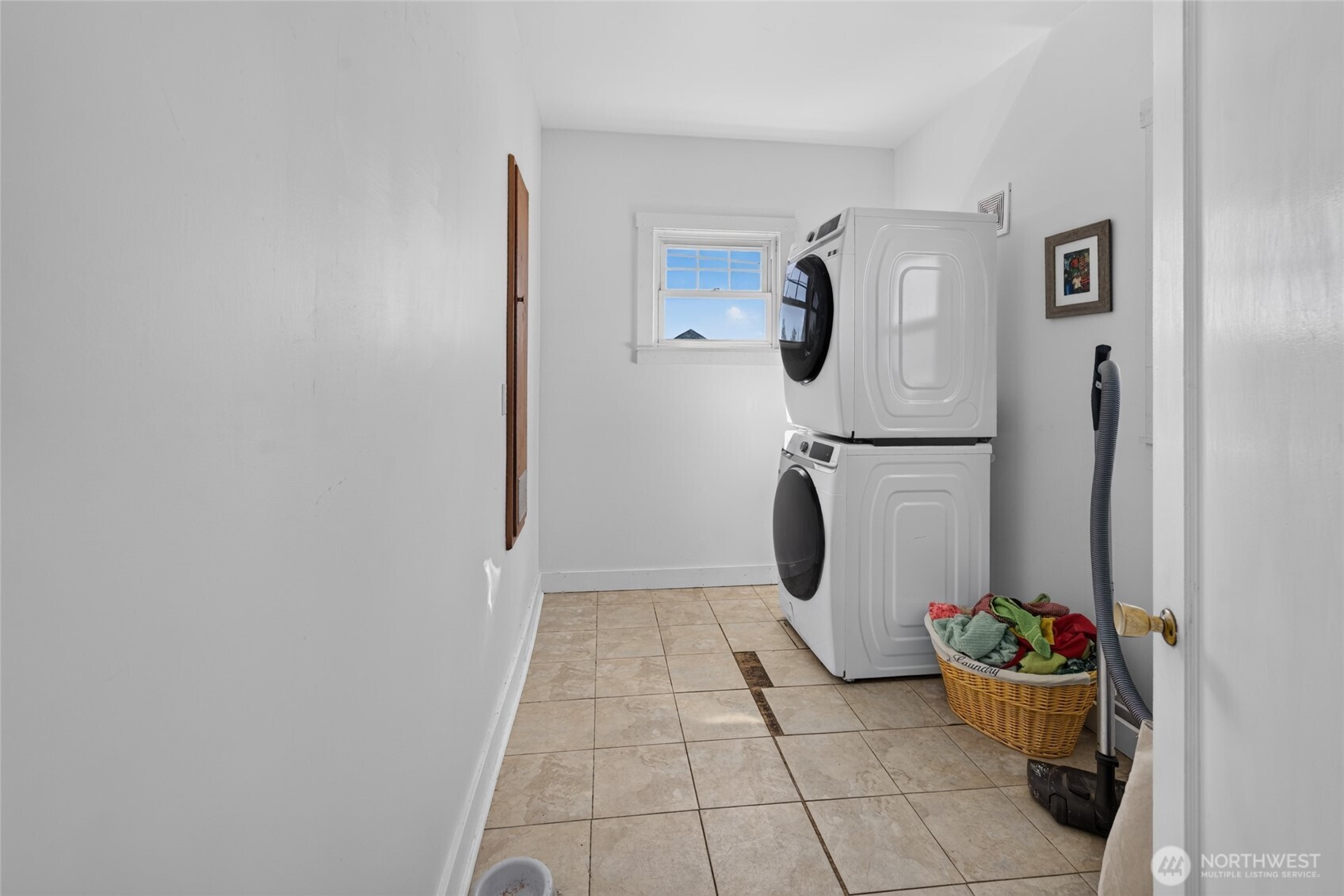 237 West 3rd Street Port Angeles, WA 98362 - Photo 17 of 40