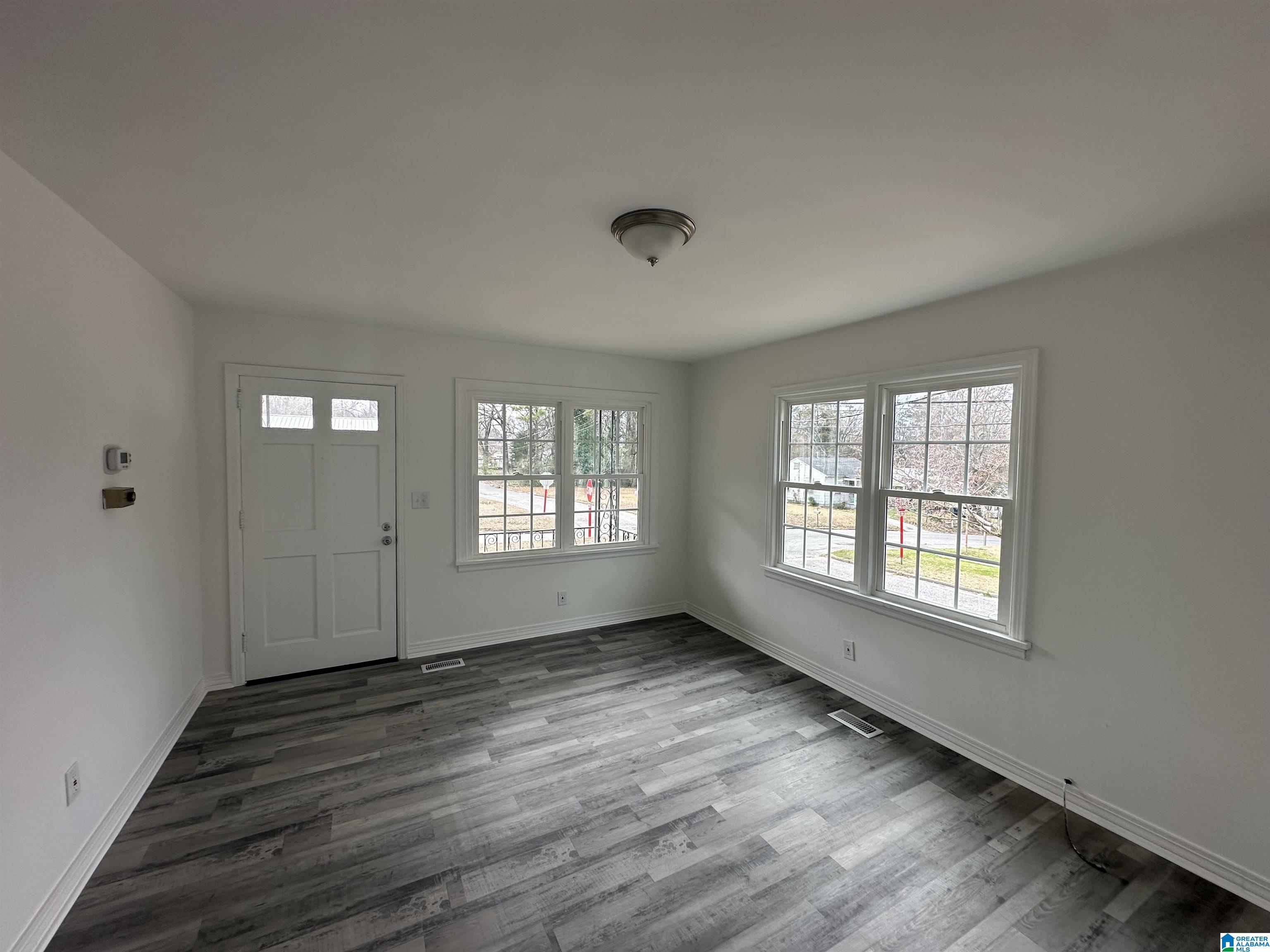 301 East 29th Street Anniston, AL 36201 - Photo 13 of 25