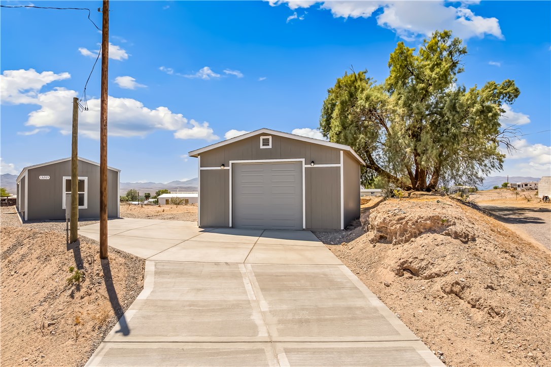 13205 South Water Reed Way Topock, AZ 86436 - Photo 5 of 37 a view of a backyard of the house