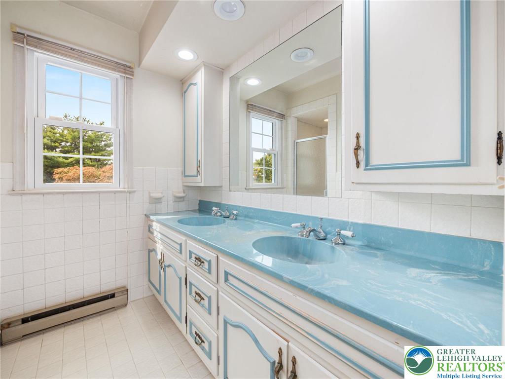 2518 Stanford Circle Emmaus, PA 18049 - Photo 54 of 60