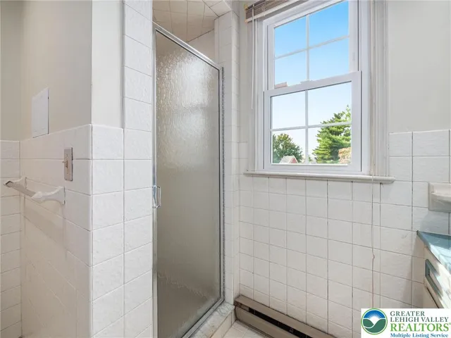 $599,900 | 2518 Stanford Circle, Emmaus, PA 18049