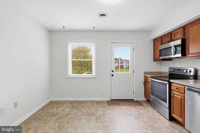 $1,800 | 405 Willow Lawn Drive, Culpeper, VA 22701