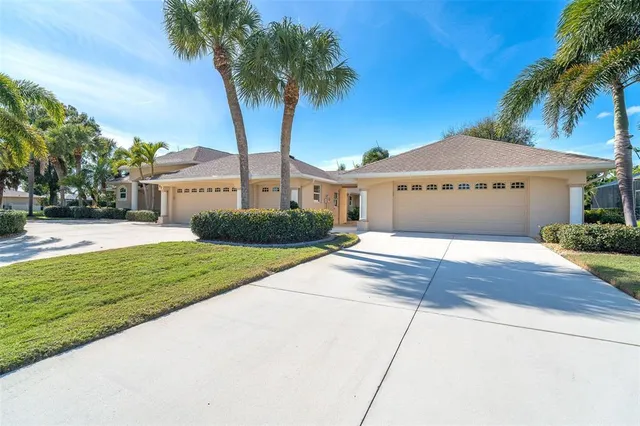 $575,000 | 67 Pinehurst Place, Rotonda West, FL 33947