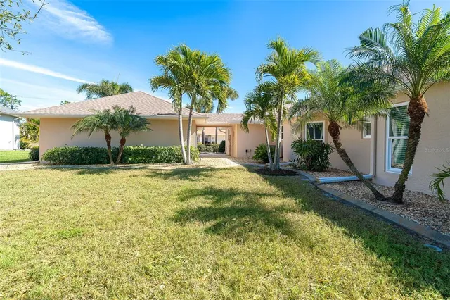 $575,000 | 67 Pinehurst Place, Rotonda West, FL 33947