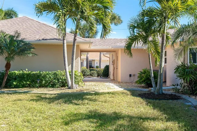 $575,000 | 67 Pinehurst Place, Rotonda West, FL 33947