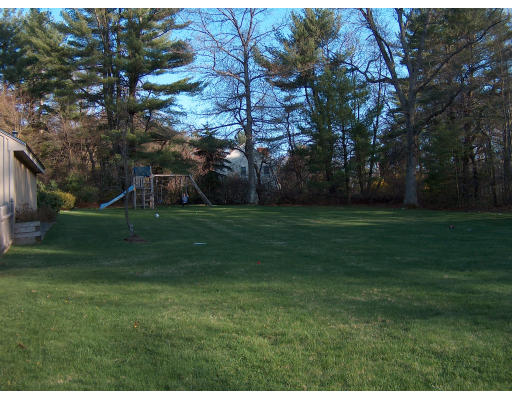 43 Candlestick Road North Andover, MA 01845 - Photo 13 of 14 Gallery Image 13