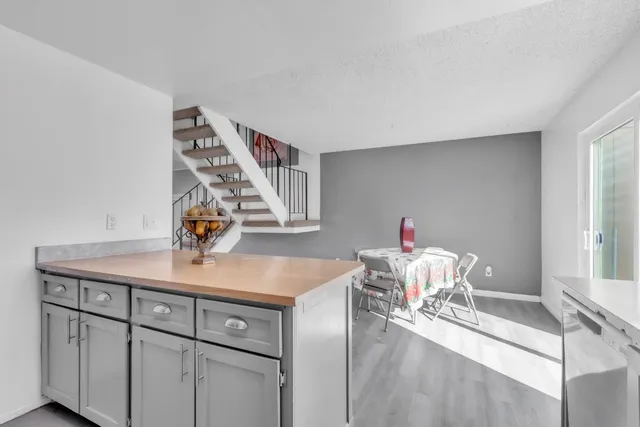 $285,000 | 4110 Weymouth Lane, Sacramento, CA 95823