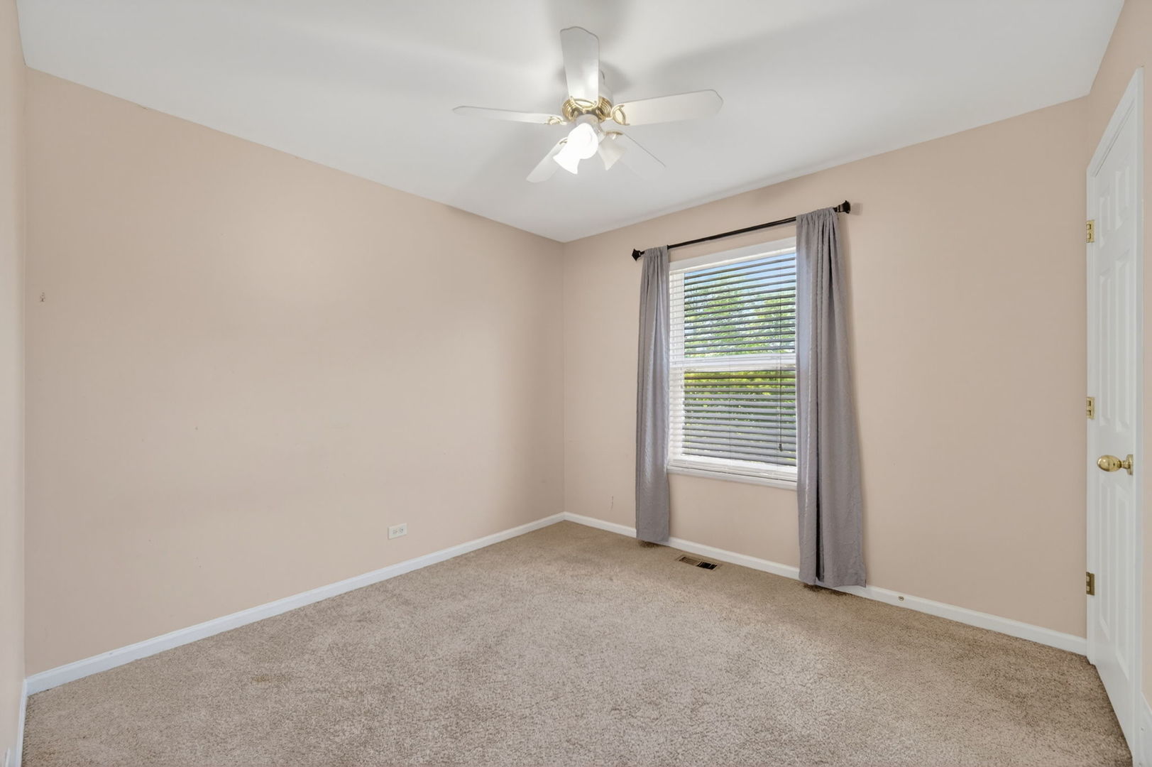2743 Rourke Drive Aurora, IL 60503 - Photo 20 of 40 Gallery Image 20