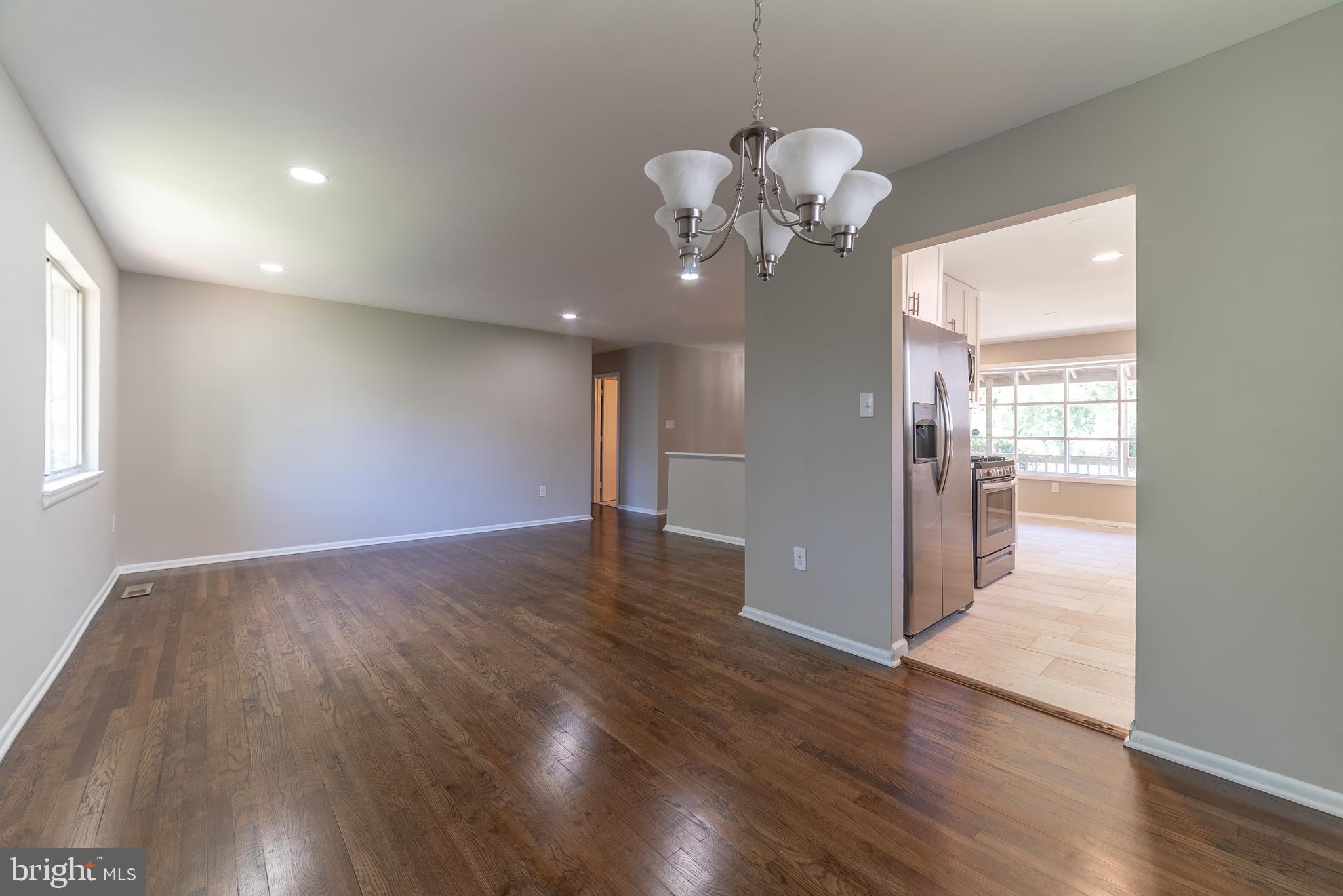 5303 Whitfield Chapel Road Lanham, MD 20706 - Photo 6 of 35 Dining Room
