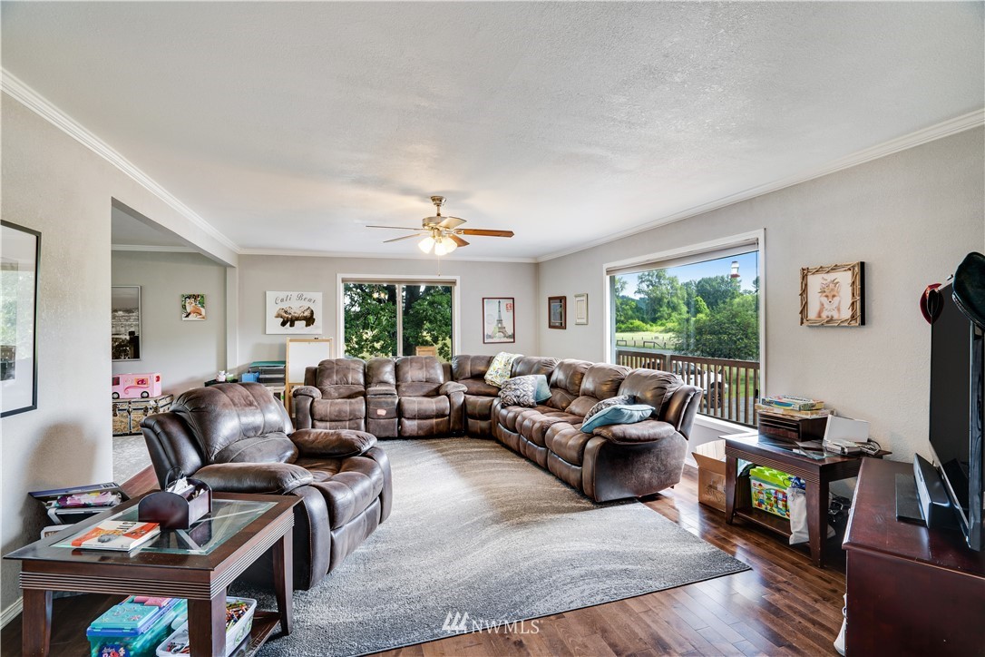 880 Shorey Road Chehalis, WA 98532 - Photo 5 of 40 Gallery Image 5