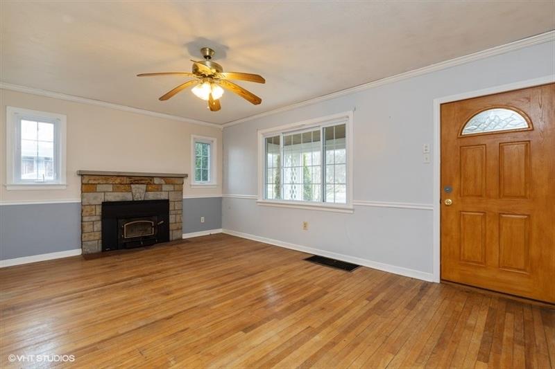 755 Mercer Road Beaver Falls, PA 15010 - Photo 11 of 25 Gallery Image 11
