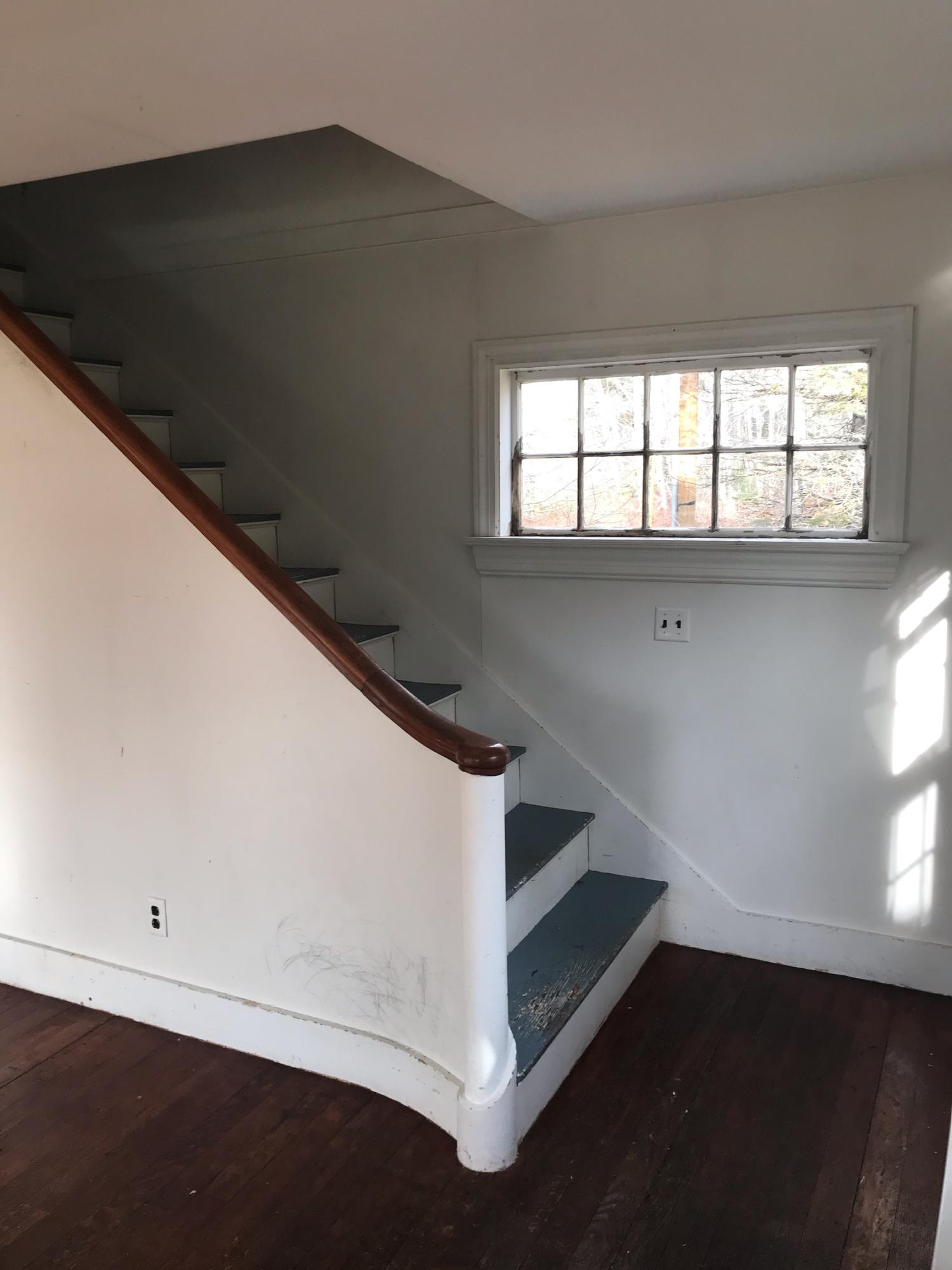 225 Beath Road Boothbay Harbor, ME 04538 - Photo 9 of 23 stairway