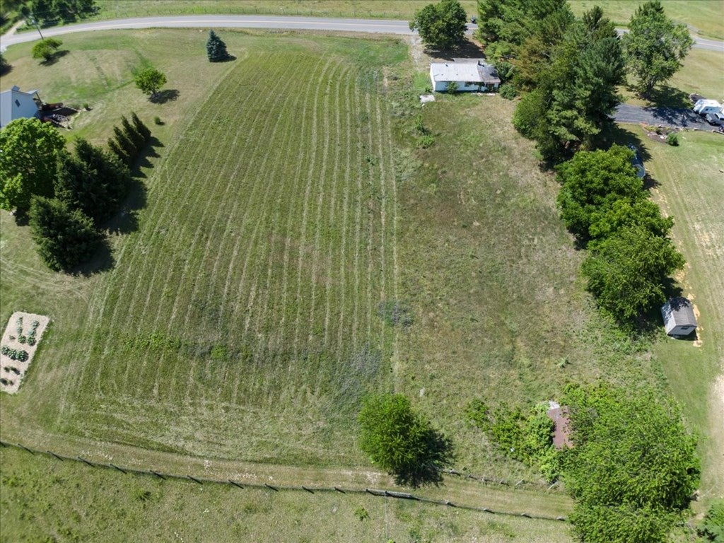 5504 Thornspring Church Road Pulaski, VA 24301 - Photo 13 of 18 Gallery Image 13