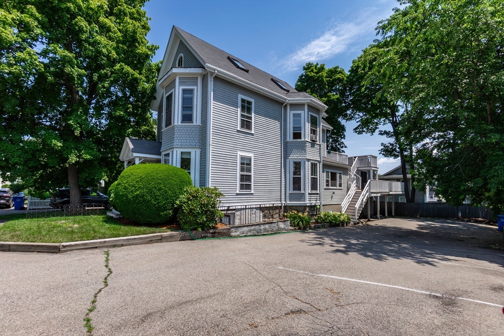 57 Lawrence Street Waltham, MA 02451 - Photo 2 of 32
