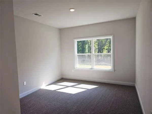 $299,900 | 112 Scarlett Pl Drive, Bowdon, GA 30108