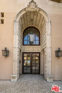 $1,099,999 | 10364 Almayo Avenue, Unit 103, Los Angeles, CA 90064