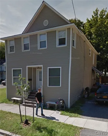 $1,350 | 304 South Rutland Street, Watertown, NY 13601