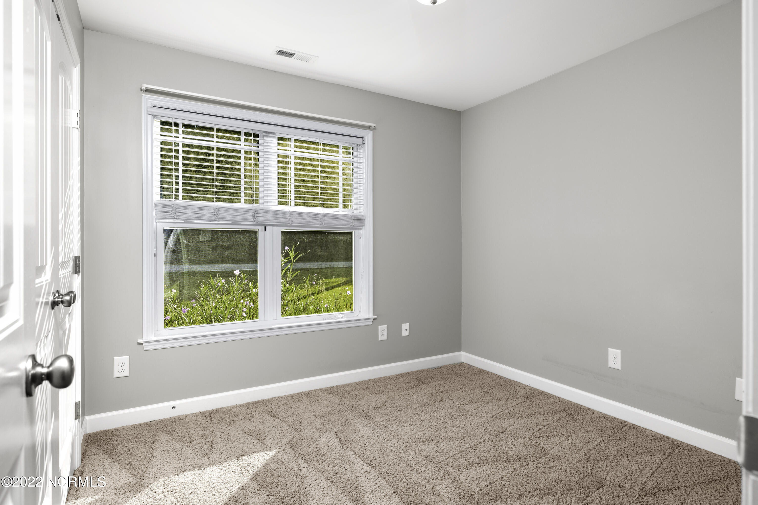 1629 Murrill Hill Road Jacksonville, NC 28540 - Photo 5 of 17