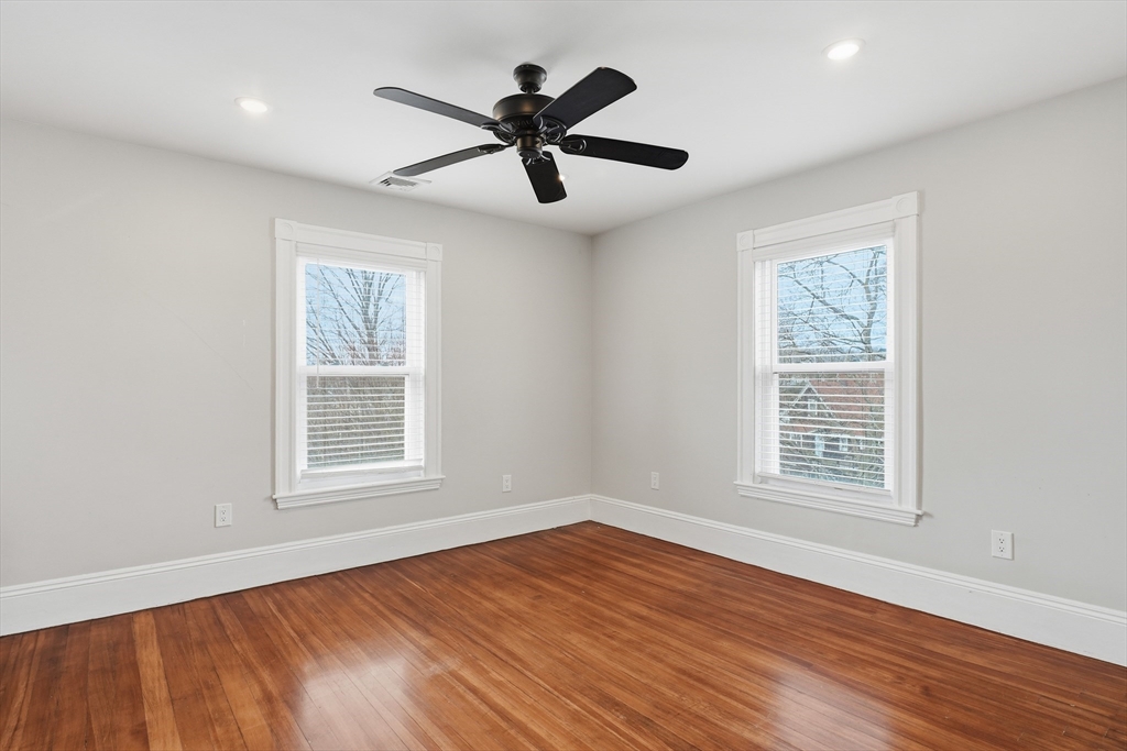 20 Oak Hill Road Saugus, MA 01906 - Photo 12 of 42