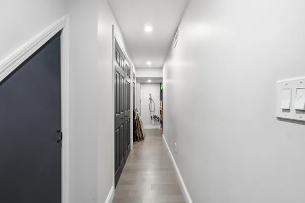 $699,999 | 20 Oak Hill Road, Saugus, MA 01906