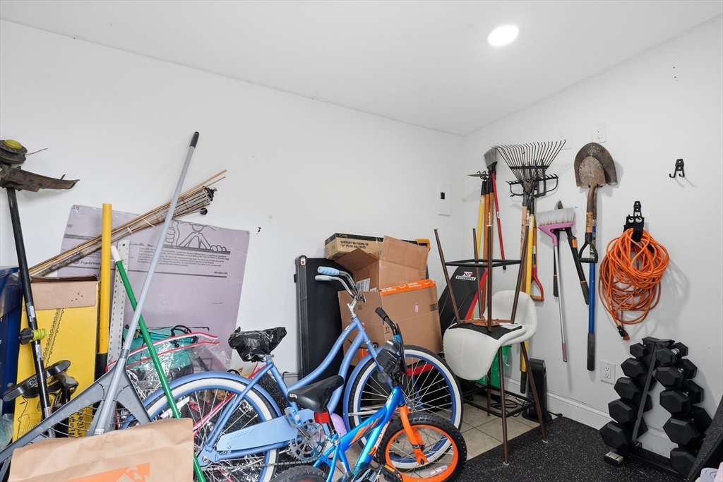 20 Oak Hill Road Saugus, MA 01906 - Photo 32 of 42