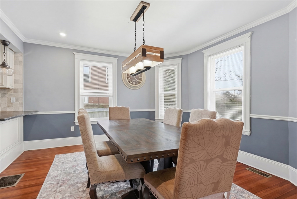 20 Oak Hill Road Saugus, MA 01906 - Photo 5 of 42