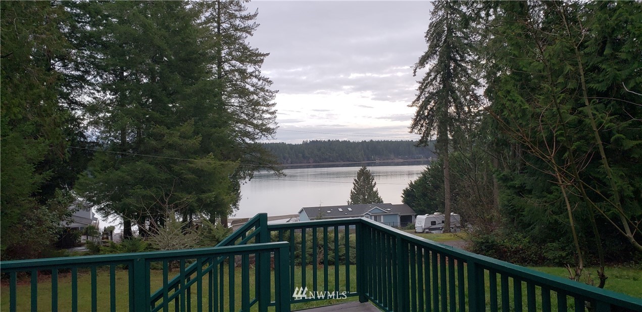 20 East Scenic View Road Shelton, WA 98584 - Photo 2 of 24 Gallery Image 2