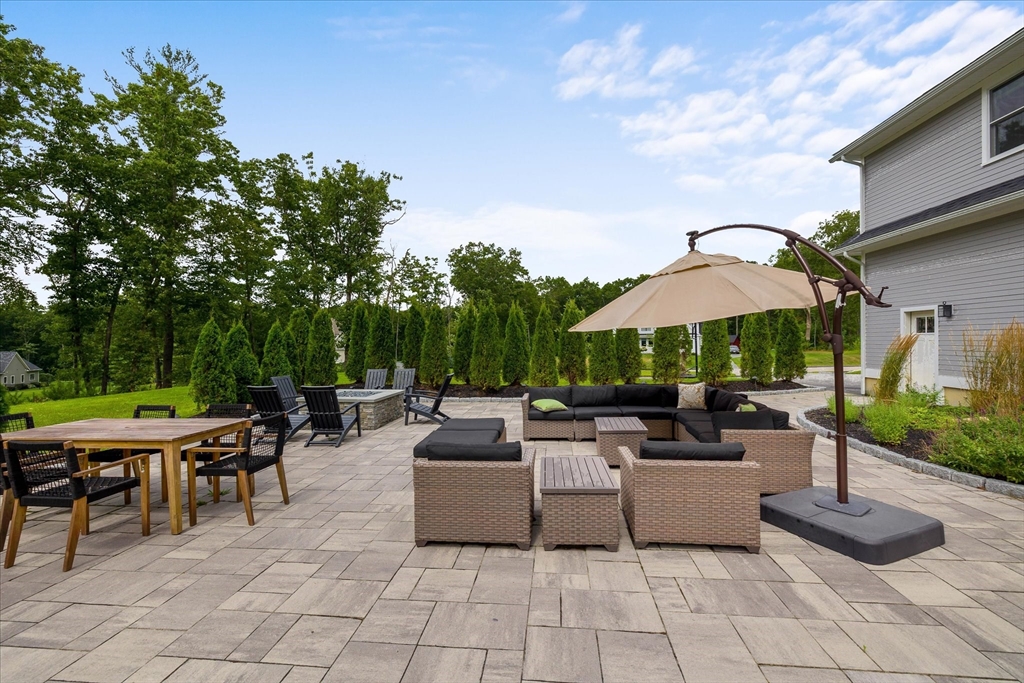 66 Perry Road Boylston, MA 01505 - Photo 7 of 42 Gallery Image 7