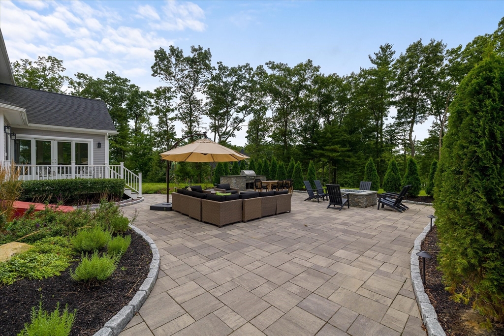 66 Perry Road Boylston, MA 01505 - Photo 8 of 42 Gallery Image 8