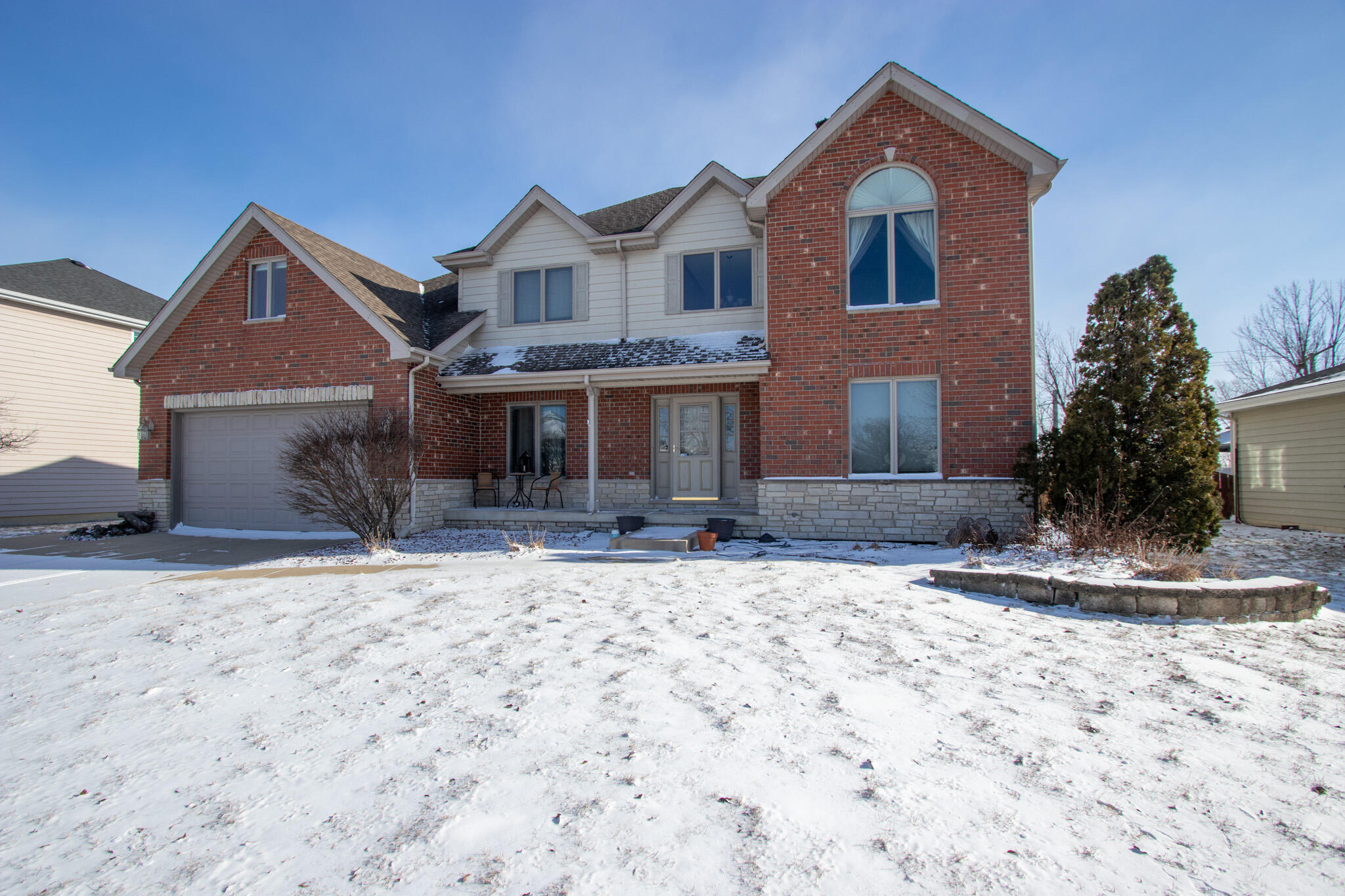 9741 Whitehall Garden Munster, IN 46321 - Photo 3 of 59 2048x1365