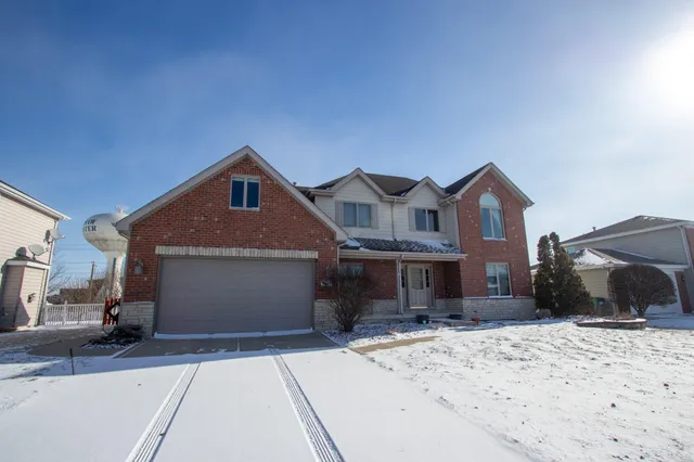 $555,000 | 9741 Whitehall Garden, Munster, IN 46321