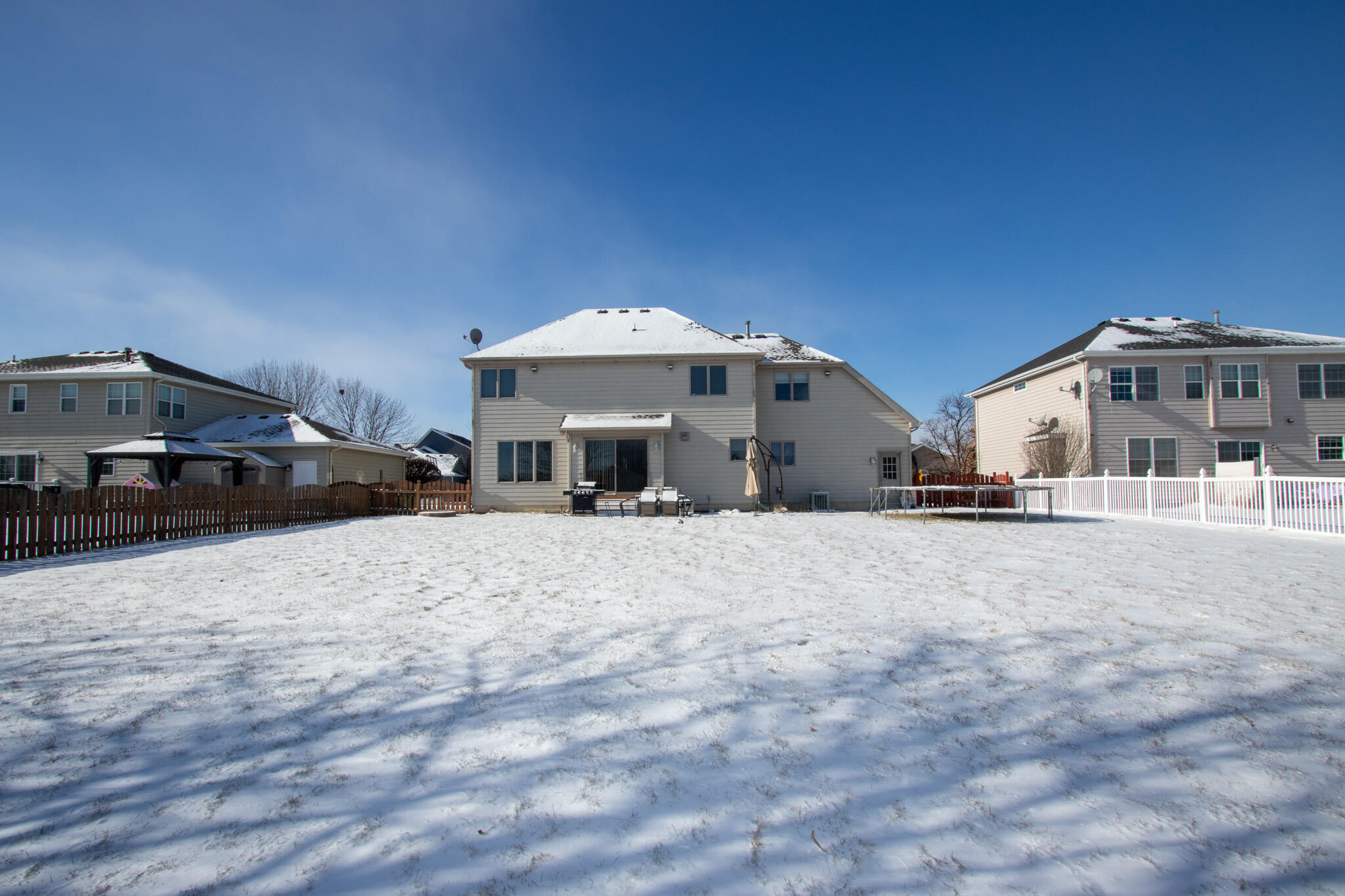 9741 Whitehall Garden Munster, IN 46321 - Photo 56 of 59 2048x1365