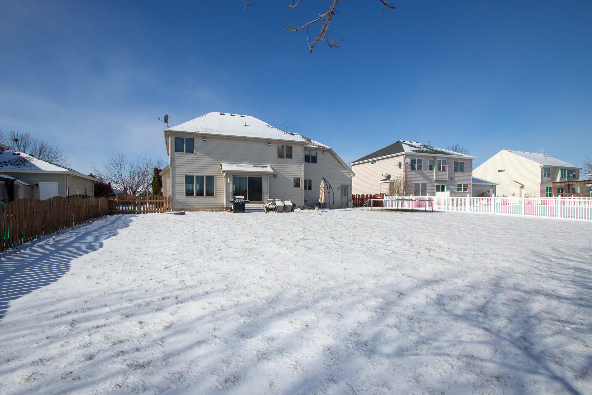 9741 Whitehall Garden Munster, IN 46321 - Photo 58 of 59 2048x1365