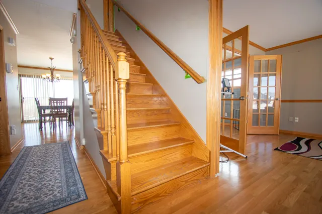 $555,000 | 9741 Whitehall Garden, Munster, IN 46321