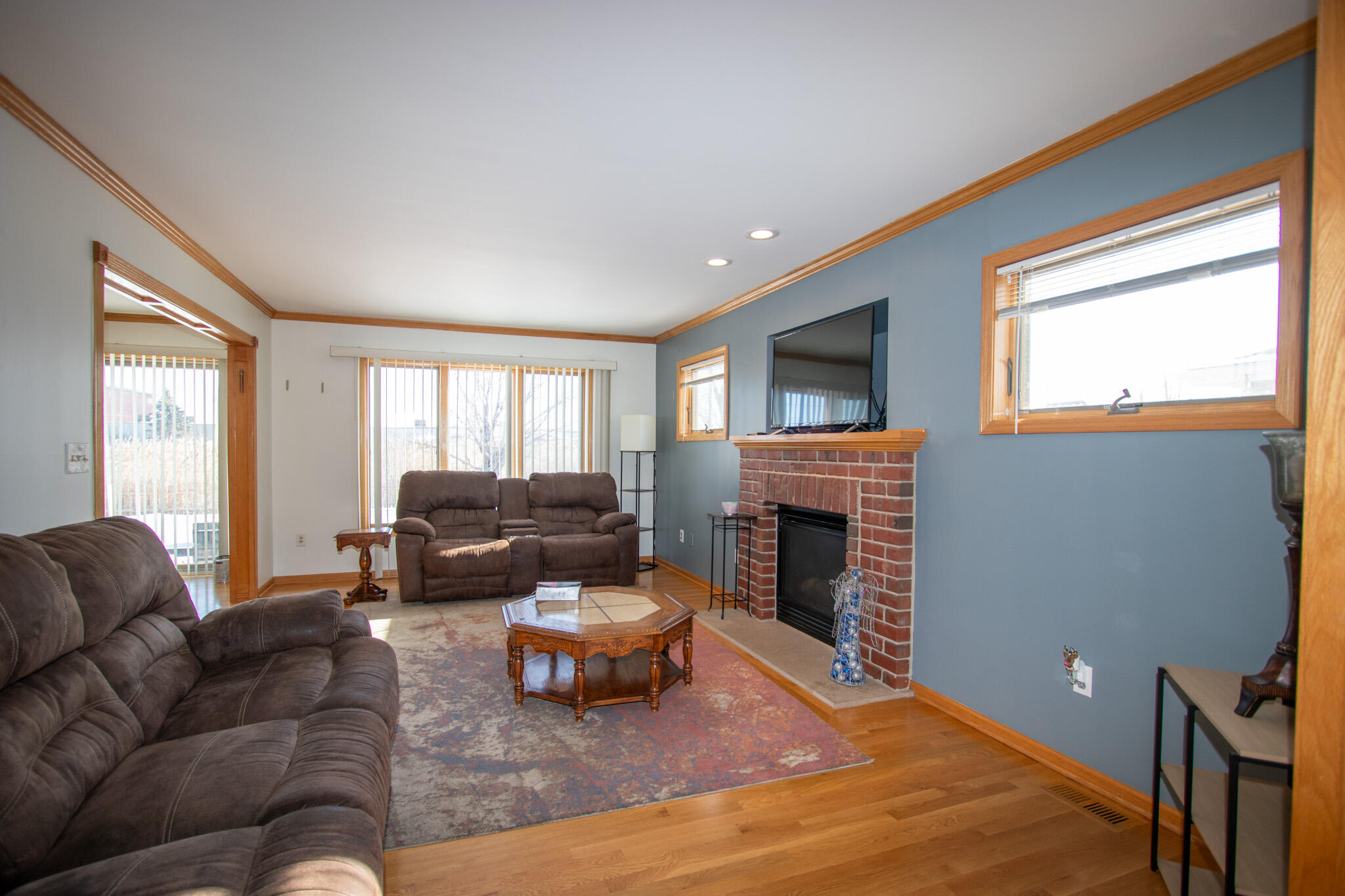 9741 Whitehall Garden Munster, IN 46321 - Photo 10 of 59 2048x1365