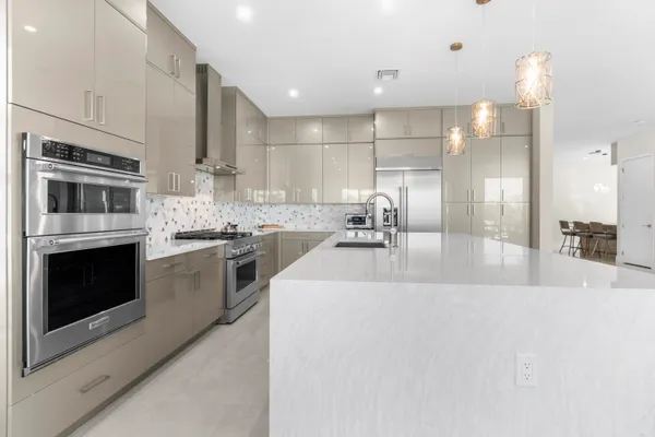 $9,000 | 12510 Solana Bay Circle, Palm Beach Gardens, FL 33412