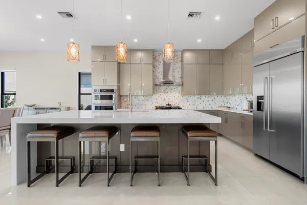 $9,000 | 12510 Solana Bay Circle, Palm Beach Gardens, FL 33412