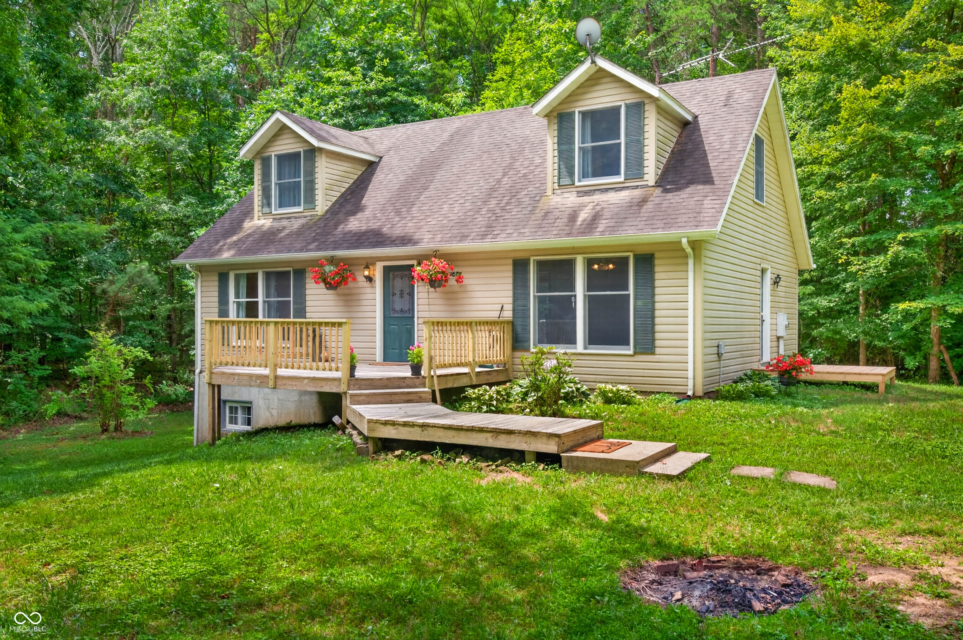 2310 East Depperman Road Morgantown, IN 46160 - Photo 2 of 60